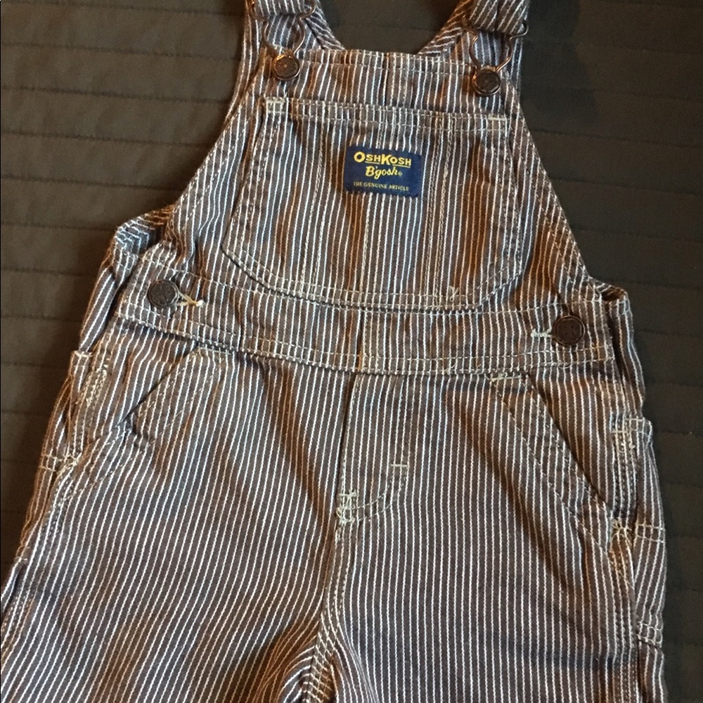 Must have in any littles wardrobe! CLASSIC 18month